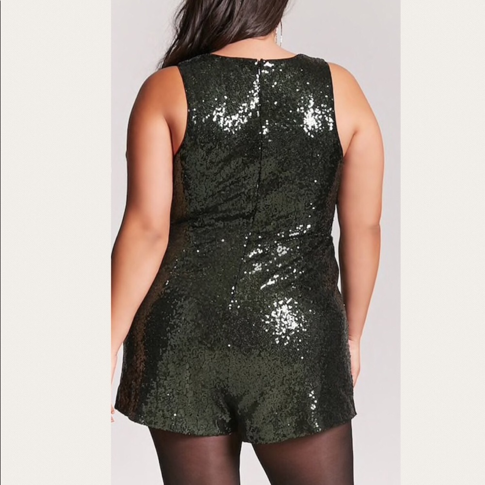 PLUS SIZE 1X 3X Forever 21 F21 Hunter Green Sequin Romper Jumpsuit - Picture 6 of 6